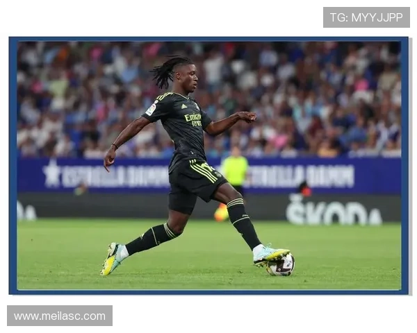 皇马与巴萨均关注墨西哥新星莫拉签约讨论尚早